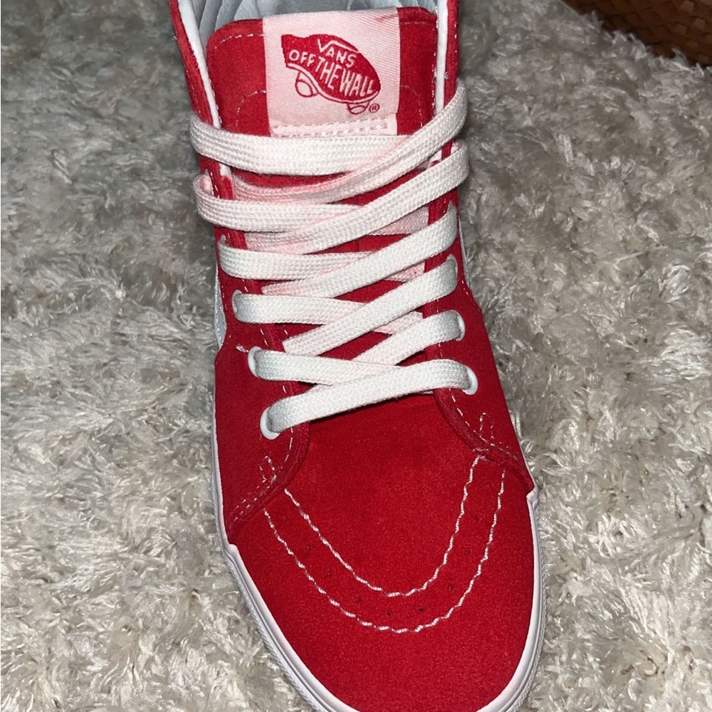 Vans - Picture 2 of 3